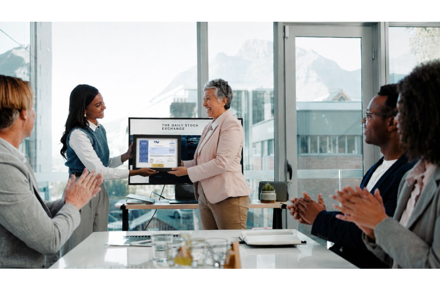 Employee Recognition Gifts That Feel Personal (Without Giving Cash Bonuses) Employee Recognition Gifts That Feel Personal (Without Giving Cash Bonuses)